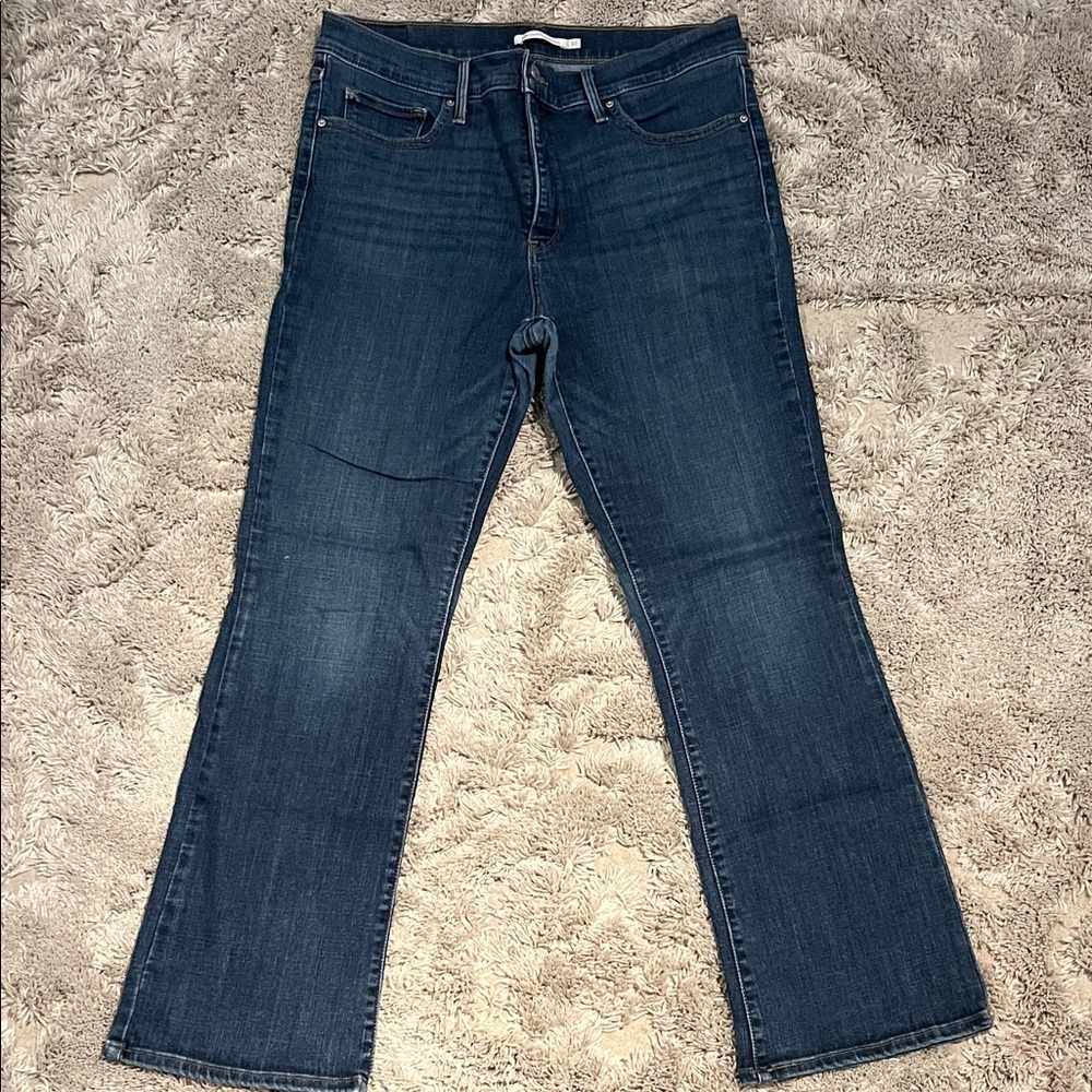 Men’s Levi’s 315 shaping Boot Cut Jeans